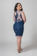 Alugue Vestido Curto Azul Bordado Plus size Sp Tatuapé